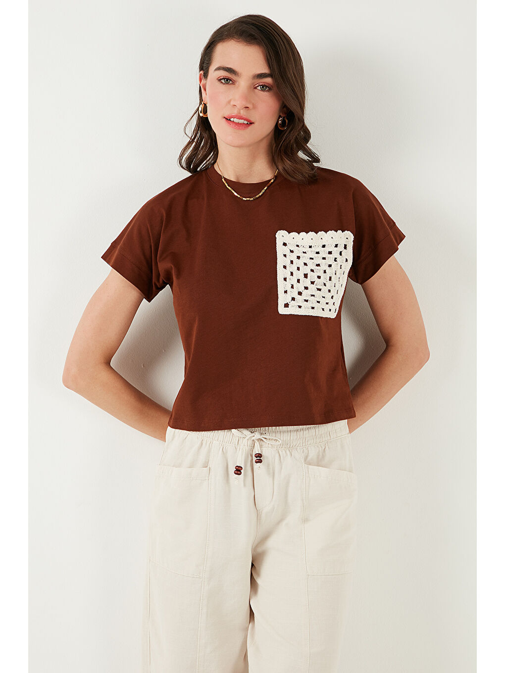 Kahverengi Pamuklu Tek Cepli Regular Fit Bisiklet Yaka T Shirt 5865818-4