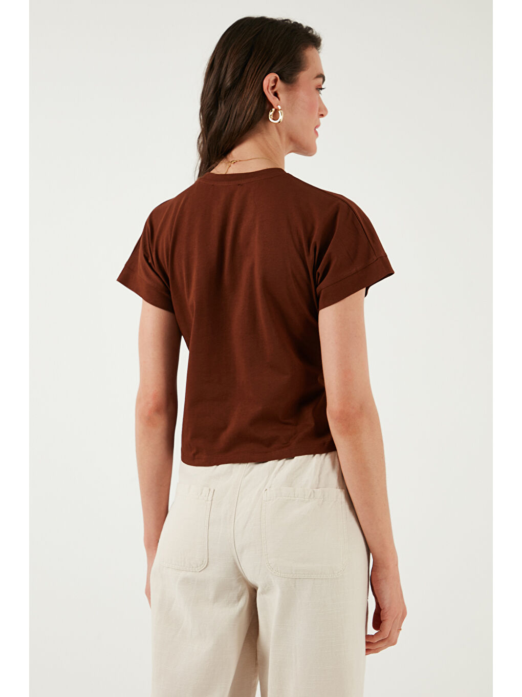 Kahverengi Pamuklu Tek Cepli Regular Fit Bisiklet Yaka T Shirt 5865818-6