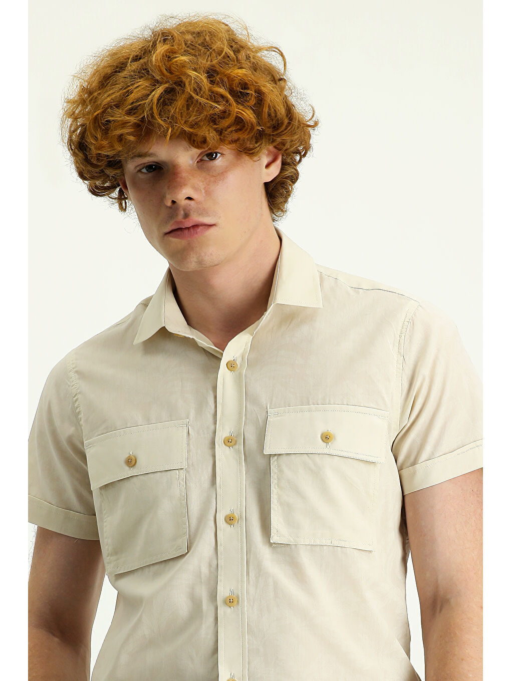 Ekru Kısa Kol Slim Fit Dar Kesim Baskılı Pamuk Gömlek