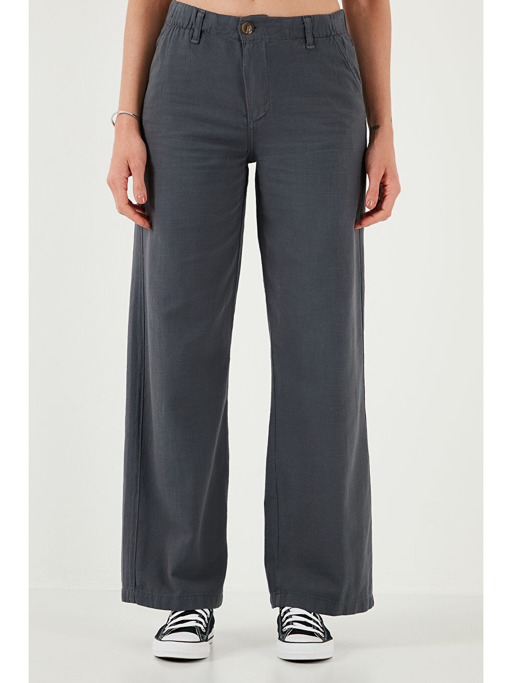 Antrasit Pamuklu Standart Fit Yüksek Bel Geniş Paça Pantolon 668Yp5193-1