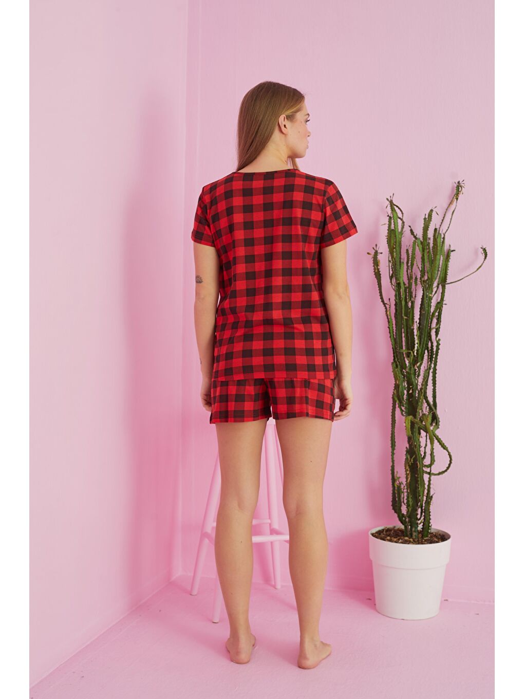 Siyah İnci Siyah Kırmızı Ekose Desenli Pamuklu Şort-Pijama Takım - 1