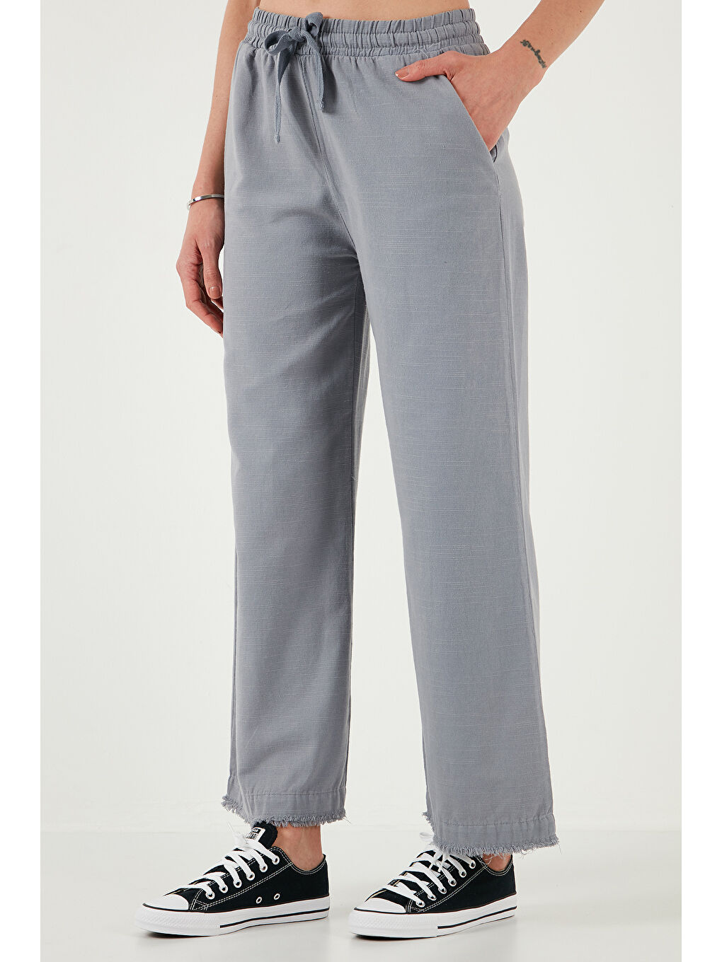 Gri Pamuklu Relaxed Fit Yüksek Bel Geniş Paça Pantolon 668Yp5275-3