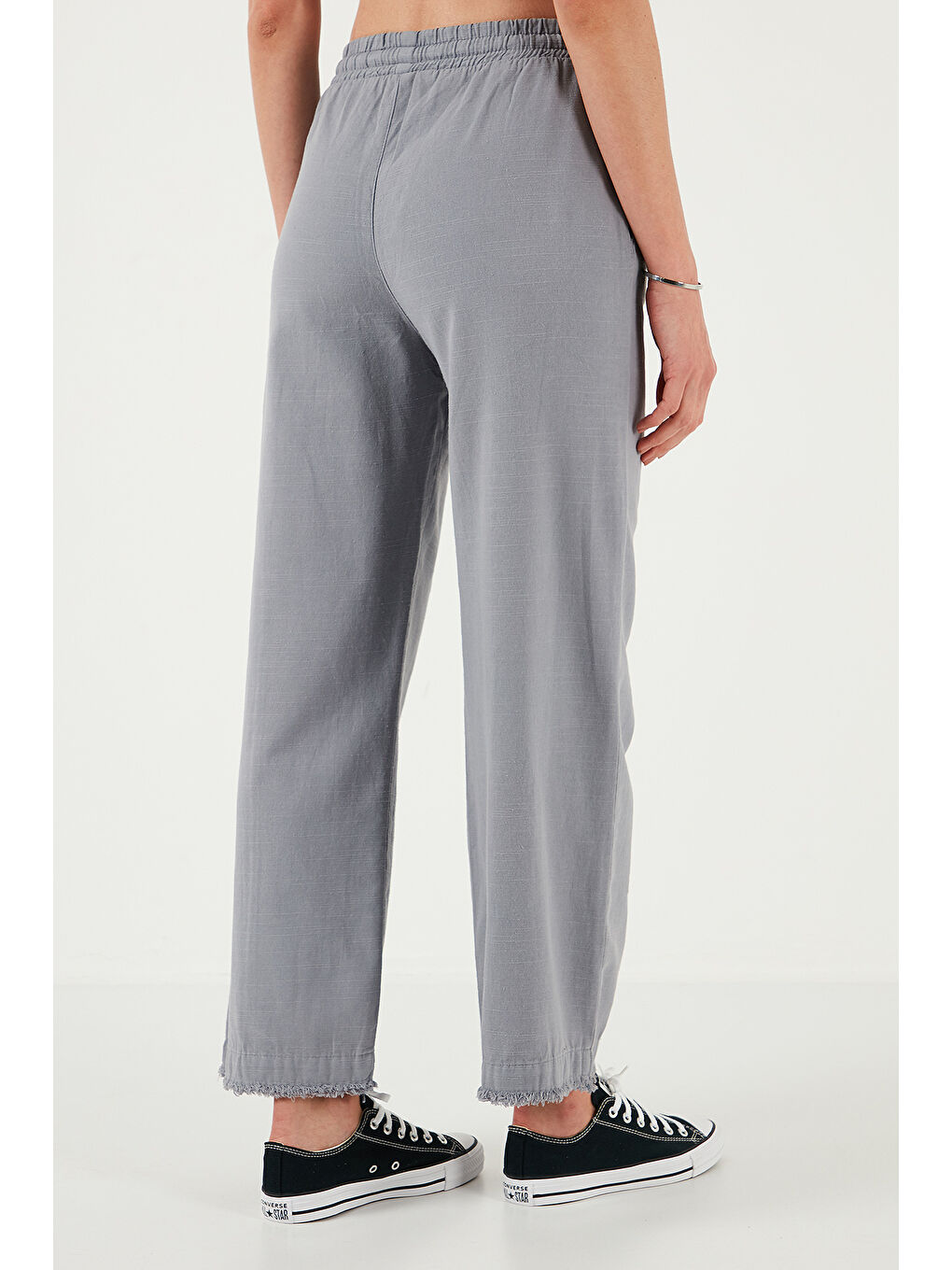 Gri Pamuklu Relaxed Fit Yüksek Bel Geniş Paça Pantolon 668Yp5275-6