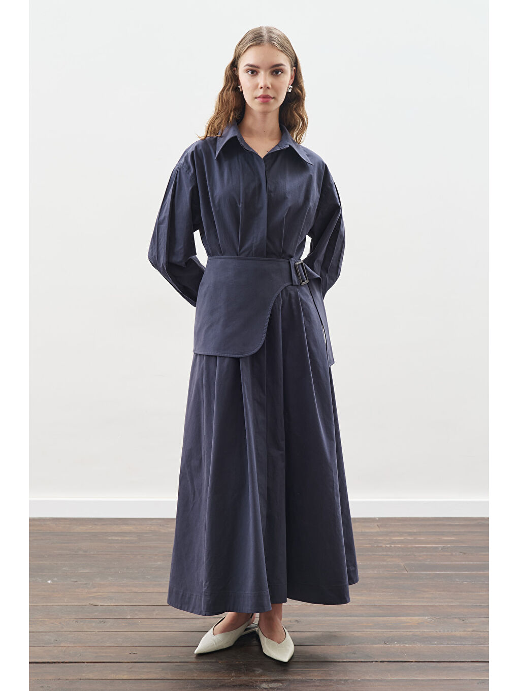 Kemer Detaylı Pileli Elbise Lacivert-1