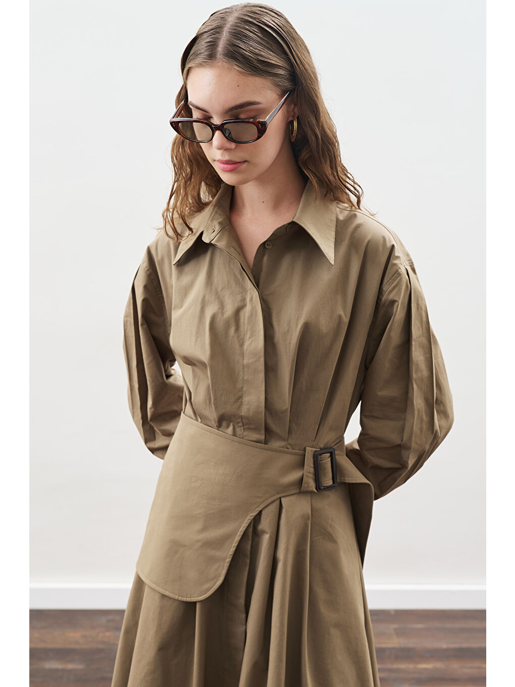 Kemer Detaylı Pileli Elbise Haki-2