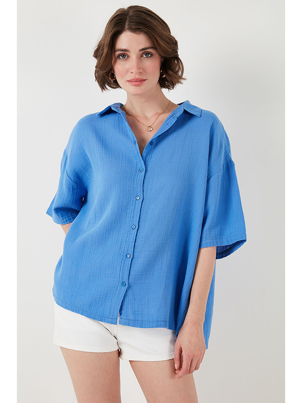 Mavi Pamuklu Regular Fit Yırtmaçlı Kısa Kollu Gömlek Cf25S166965-3