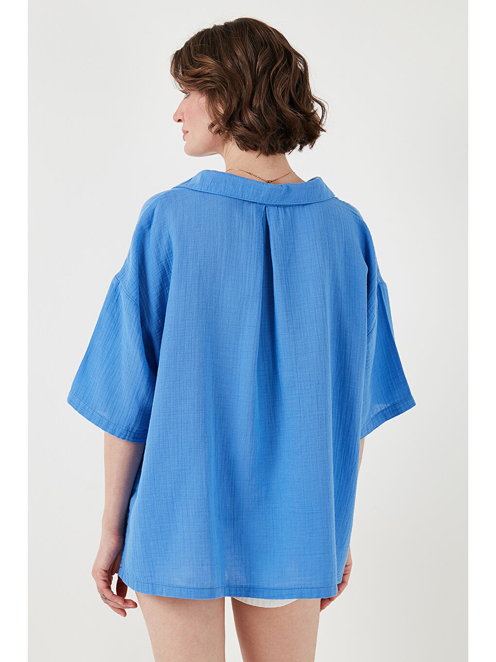 Mavi Pamuklu Regular Fit Yırtmaçlı Kısa Kollu Gömlek Cf25S166965-6