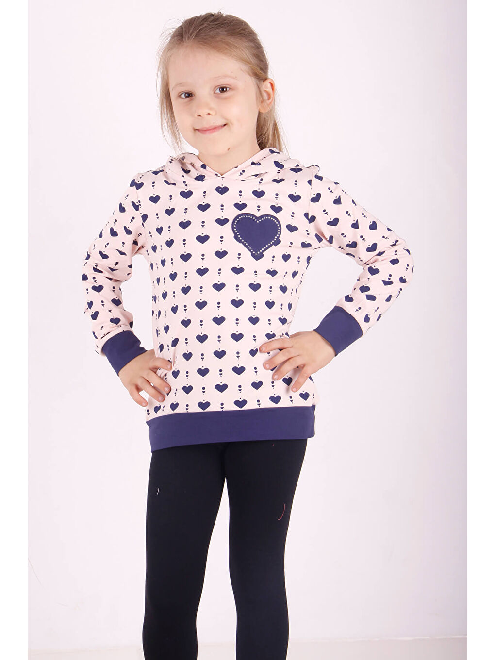 Pembe Kız Çocuk Komple Kalp Desenli Sweatshirt