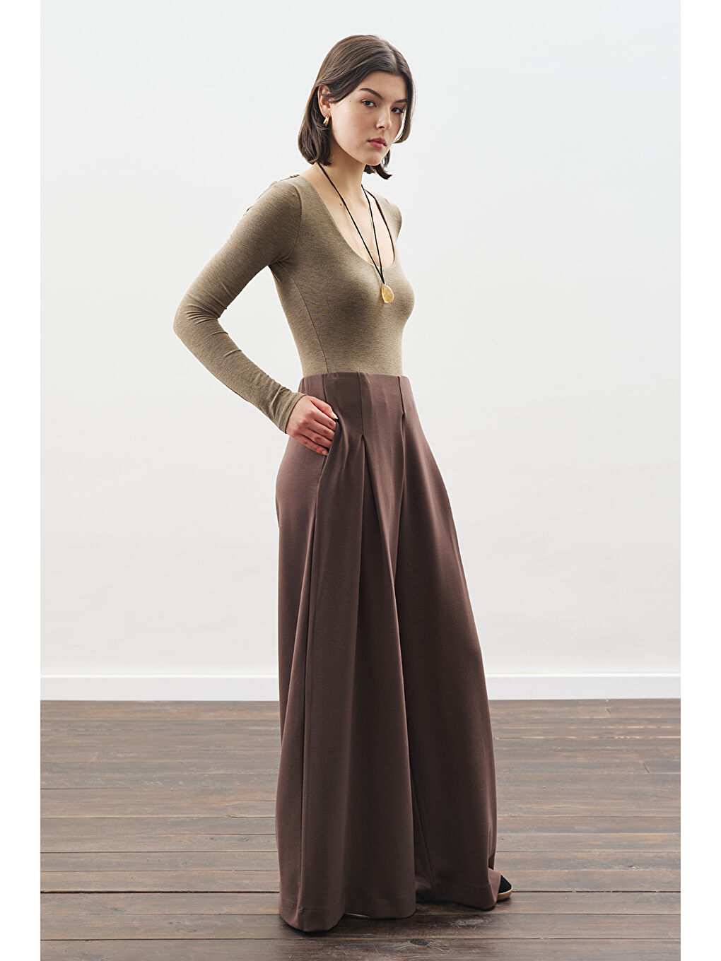 Yumuşak Dokulu Modal Geniş Pantolon Kahverengi-4