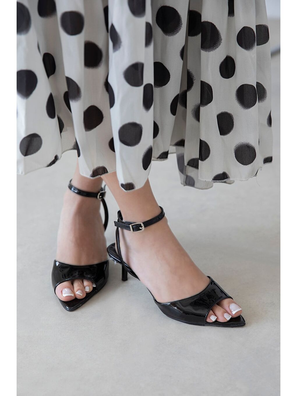 Noah Kadın Topuklu Rugan Sandalet Siyah