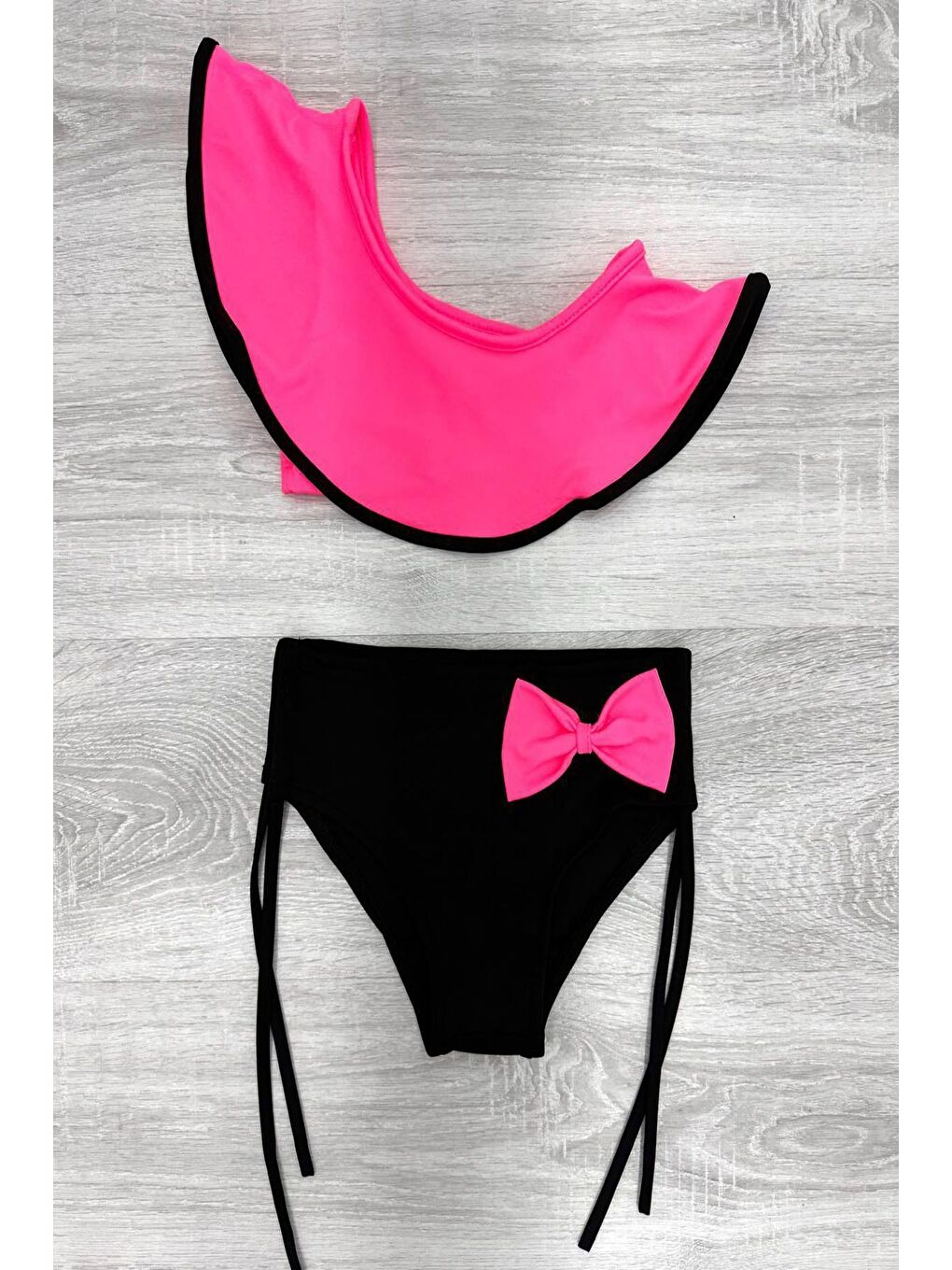 Pembe Yarım Kol Fiyonklu Arkadan Bağlamalı Çocuk Bikini Takım