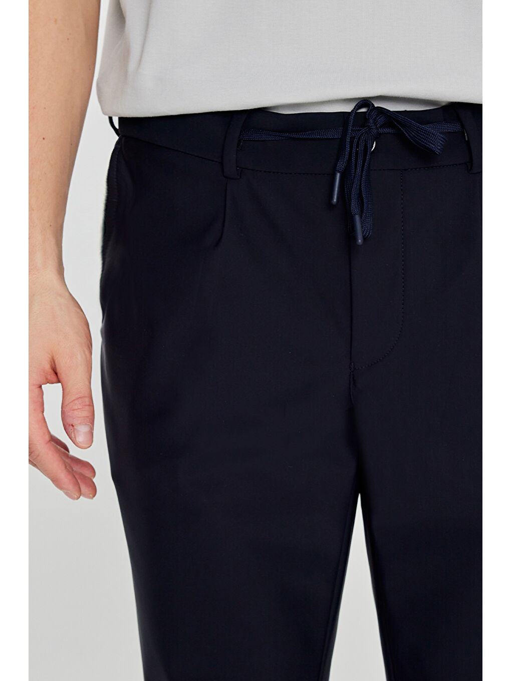 Erkek Lacivert Relax Fit Rahat Kesim Yan Cepli Beli Lastikli Takım Elbise Pantolonu-3