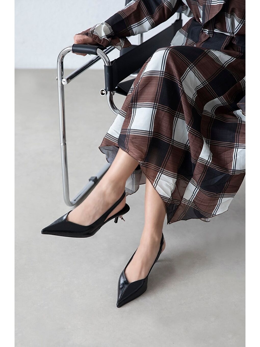 Orla Kadın Topuklu Kırışık Deri Ayakkabı Siyah