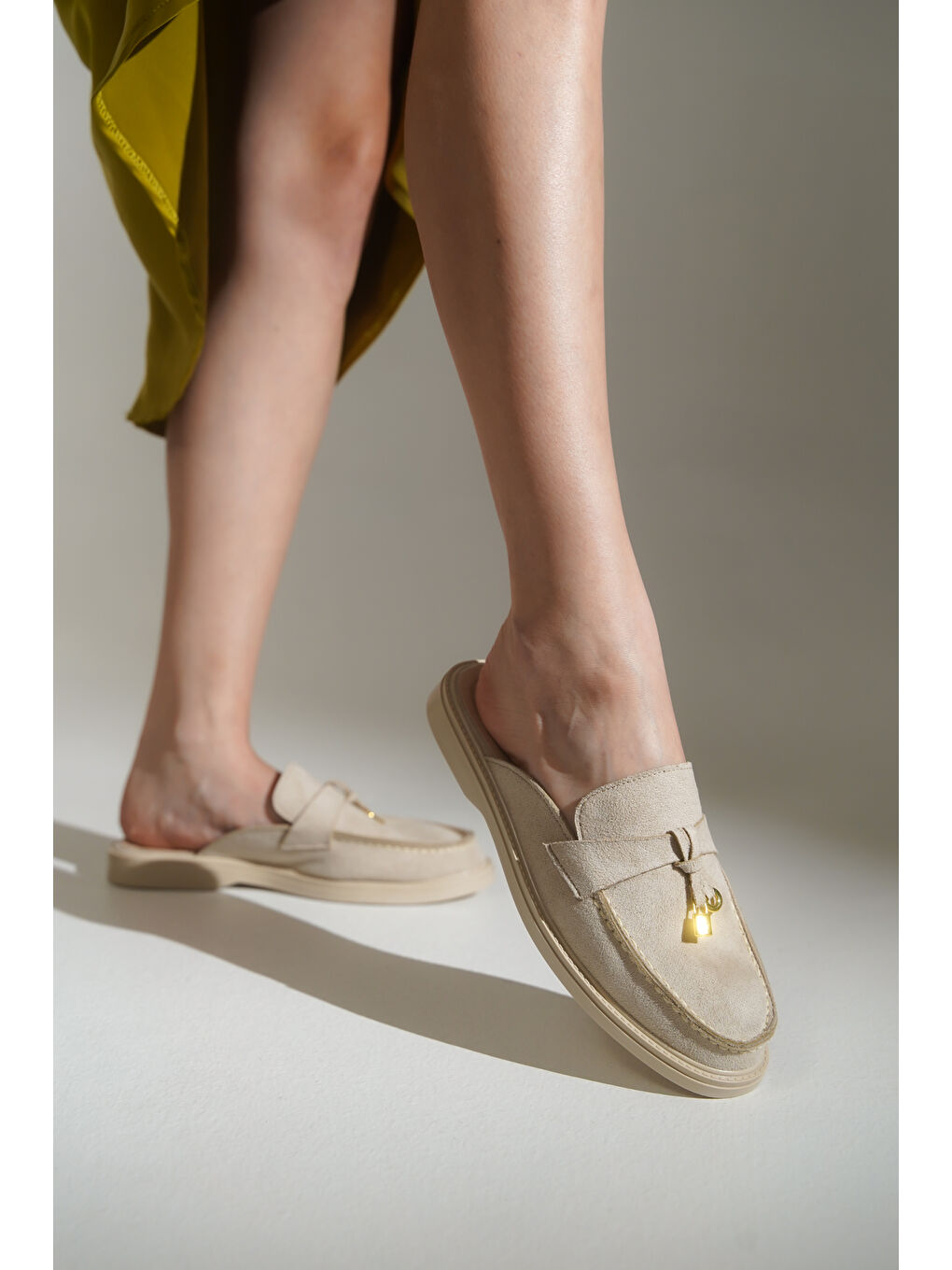 Bej Karol Kadın Terlik LNP-7