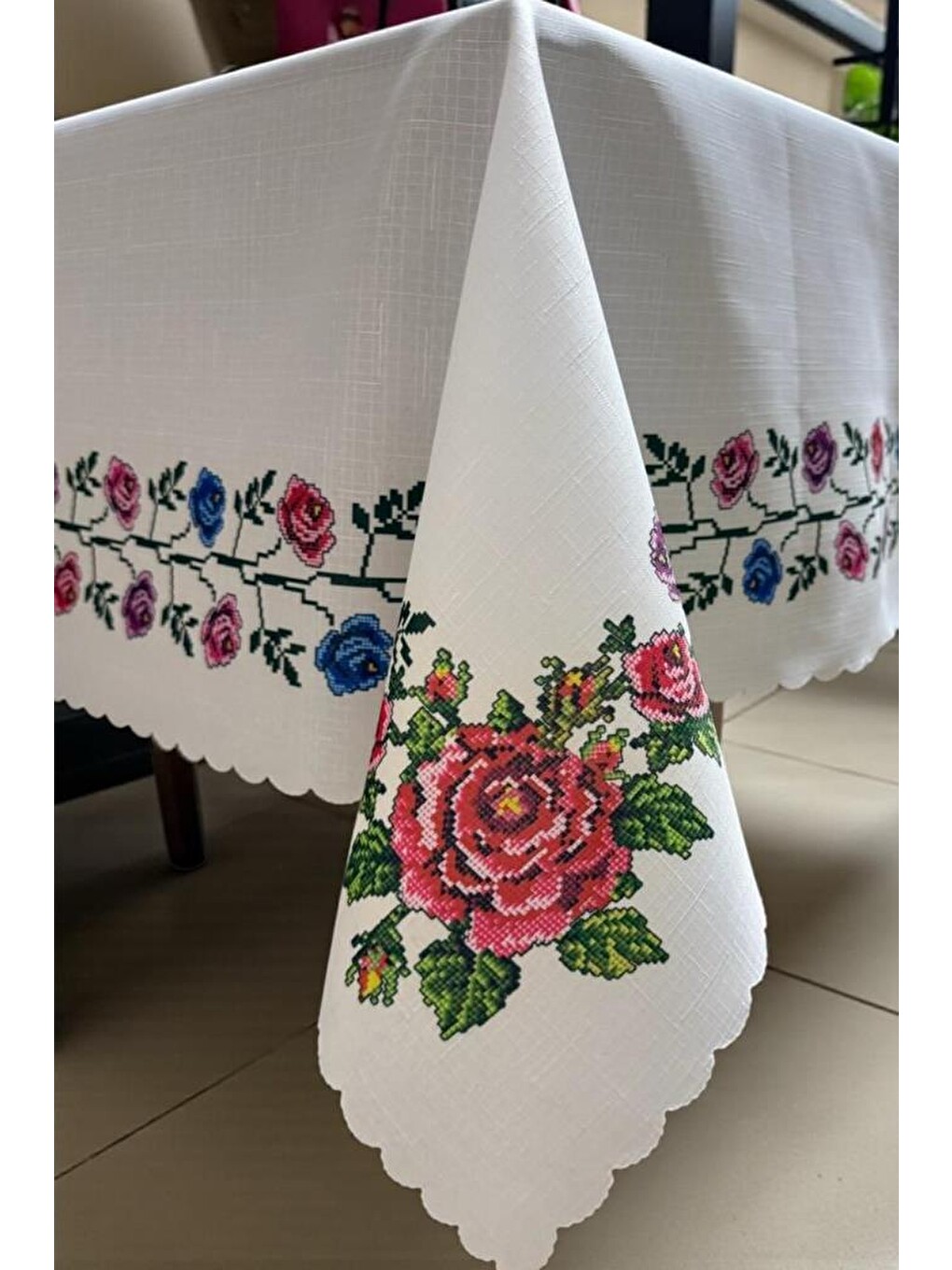 Karışık Rengül Dertsiz Masa Örtüsü 150x200 Cm-3