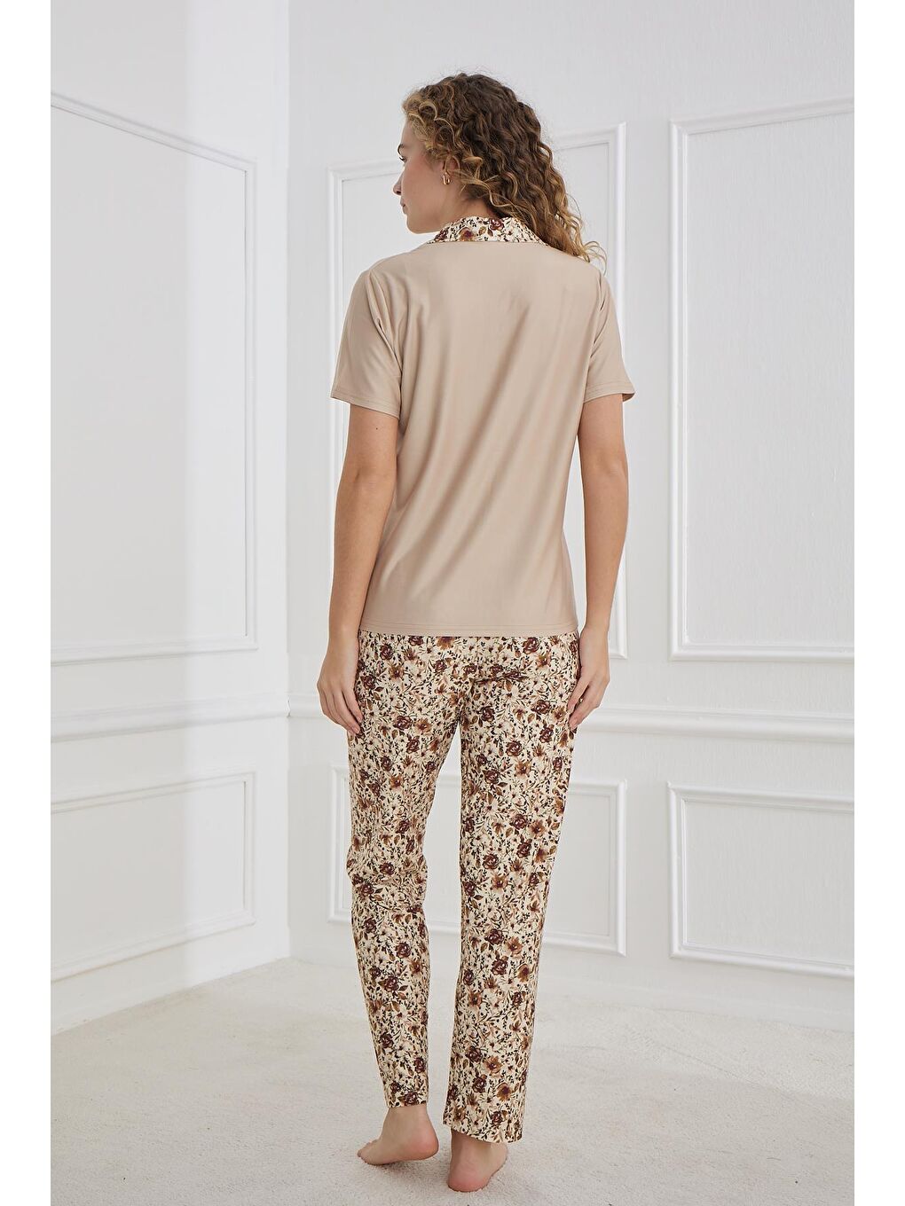 Kadın Desenli Önden Düğmeli Polo Yaka Pijama Takım | Kahverengi 30101-959-1