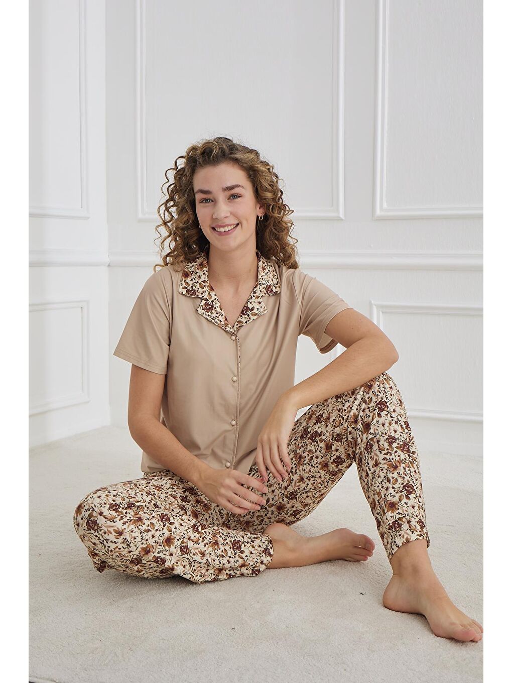 Kadın Desenli Önden Düğmeli Polo Yaka Pijama Takım | Kahverengi 30101-959-2