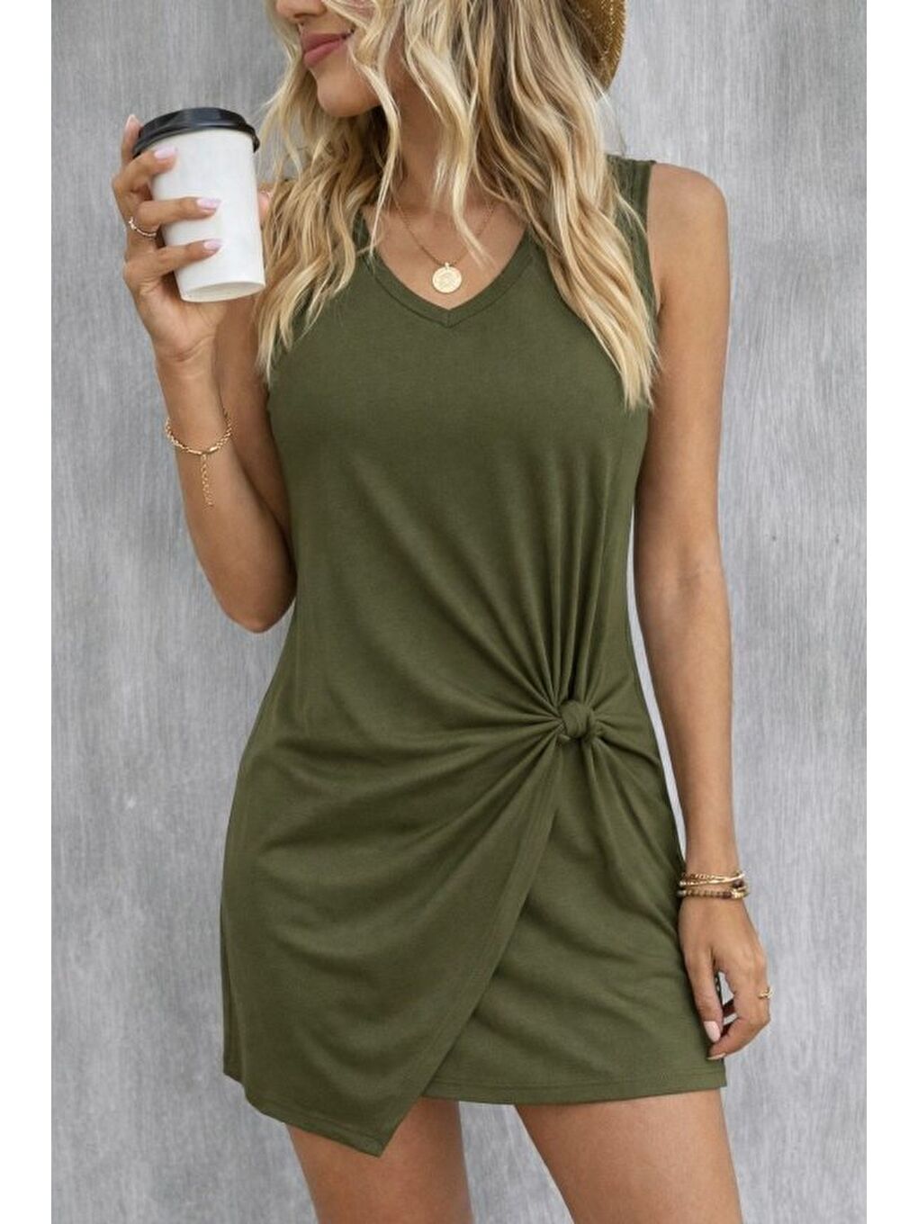 Haki Kadın Askılı V Yakalı Yandan Asimetrik Detaylı Kısa Viskon Elbise