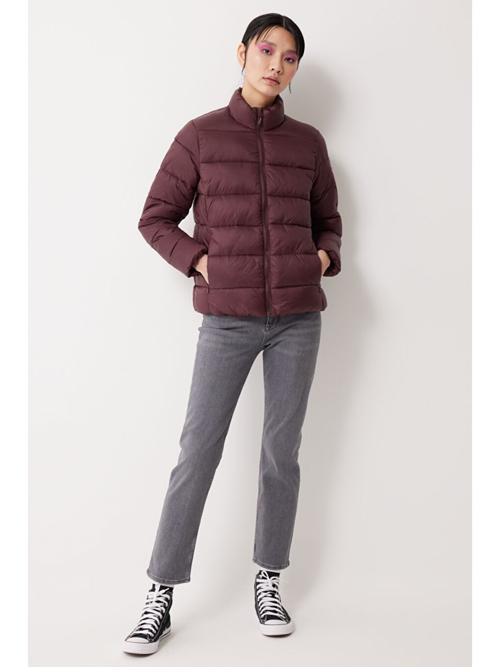 Regular Fit Normal Kesim Dik Yaka Mor Şişme Mont-2