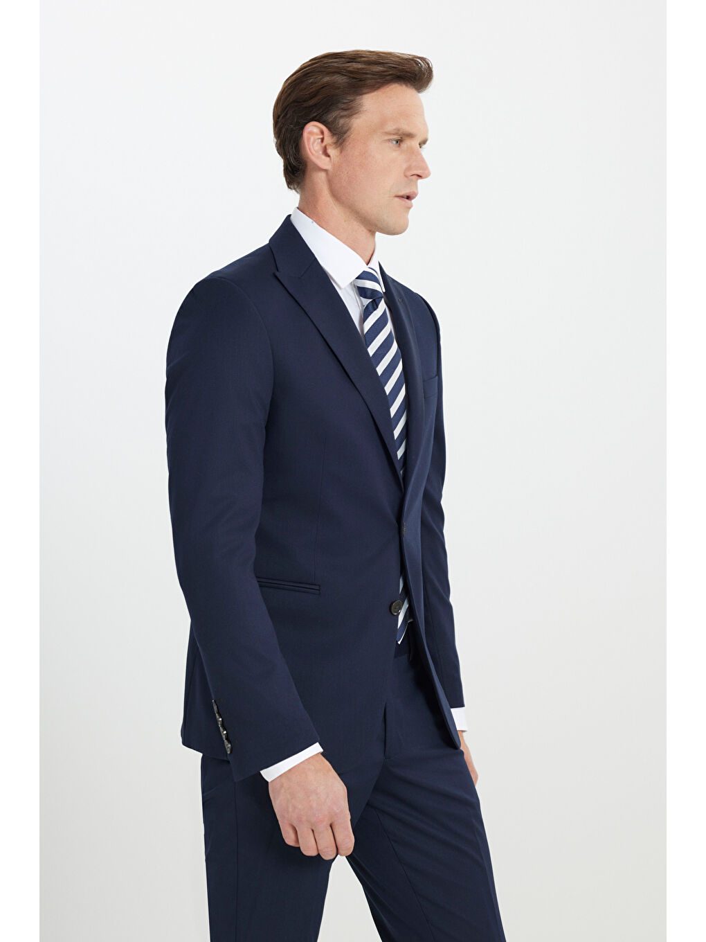 Erkek Lacivert Ekstra Slim Fit Dar Kesim Kırlangıç Yaka Takım Elbise-5