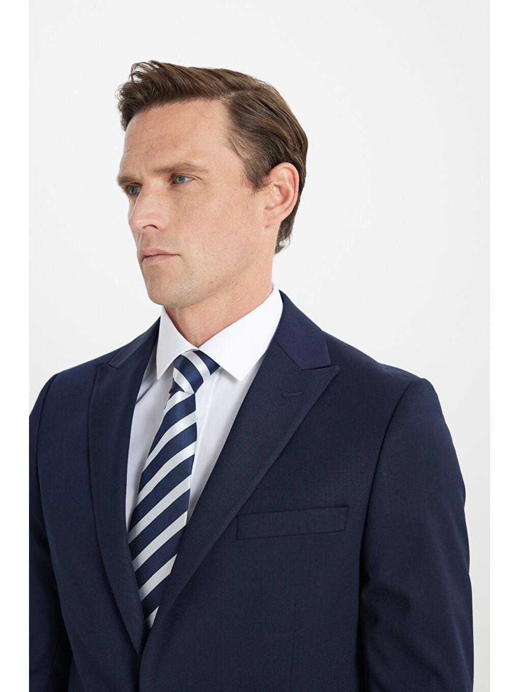 Erkek Lacivert Ekstra Slim Fit Dar Kesim Kırlangıç Yaka Takım Elbise-6