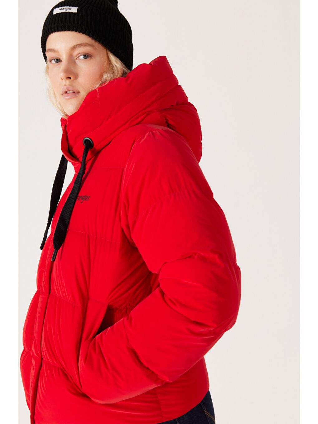 Loose Fit Rahat Kesim Dik Yaka Kapüşonlu Kırmızı Şişme Mont-3