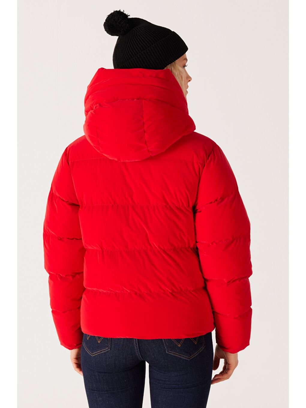 Loose Fit Rahat Kesim Dik Yaka Kapüşonlu Kırmızı Şişme Mont-5