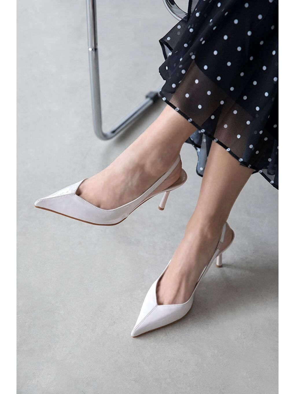 Comfy Kadın Topuklu Rugan Ayakkabı Bej