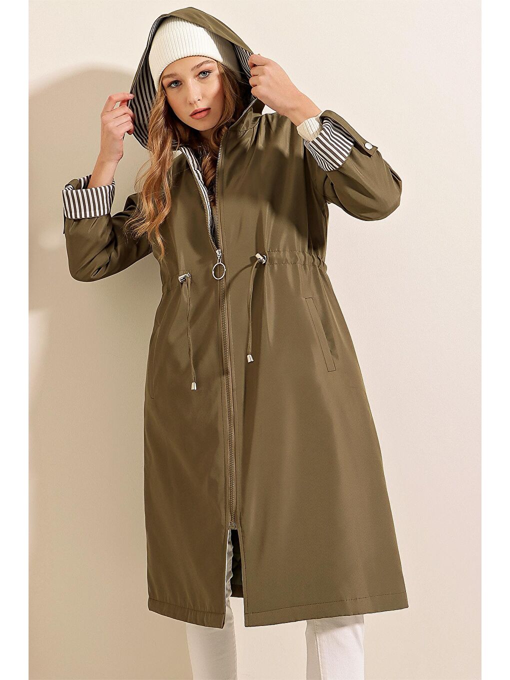 Haki Kadın Leopar Kol Katlamalı Trençkot-3