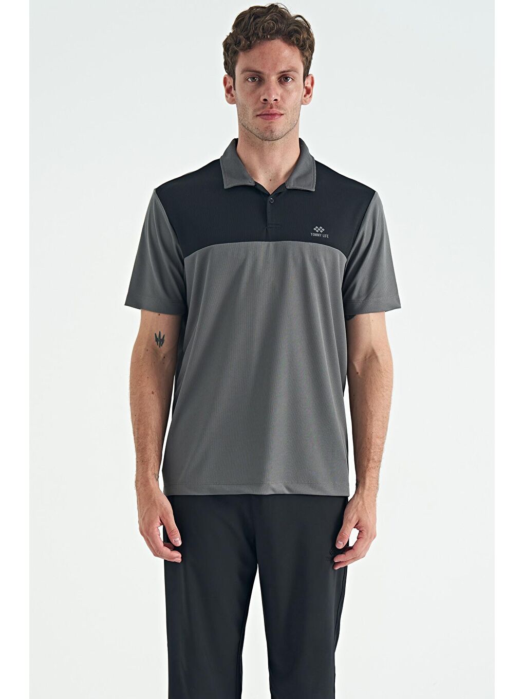 Koyu Gri Garni Detaylı Polo Yaka Standart Kalıp Aktif Spor Erkek Tişört - 88251