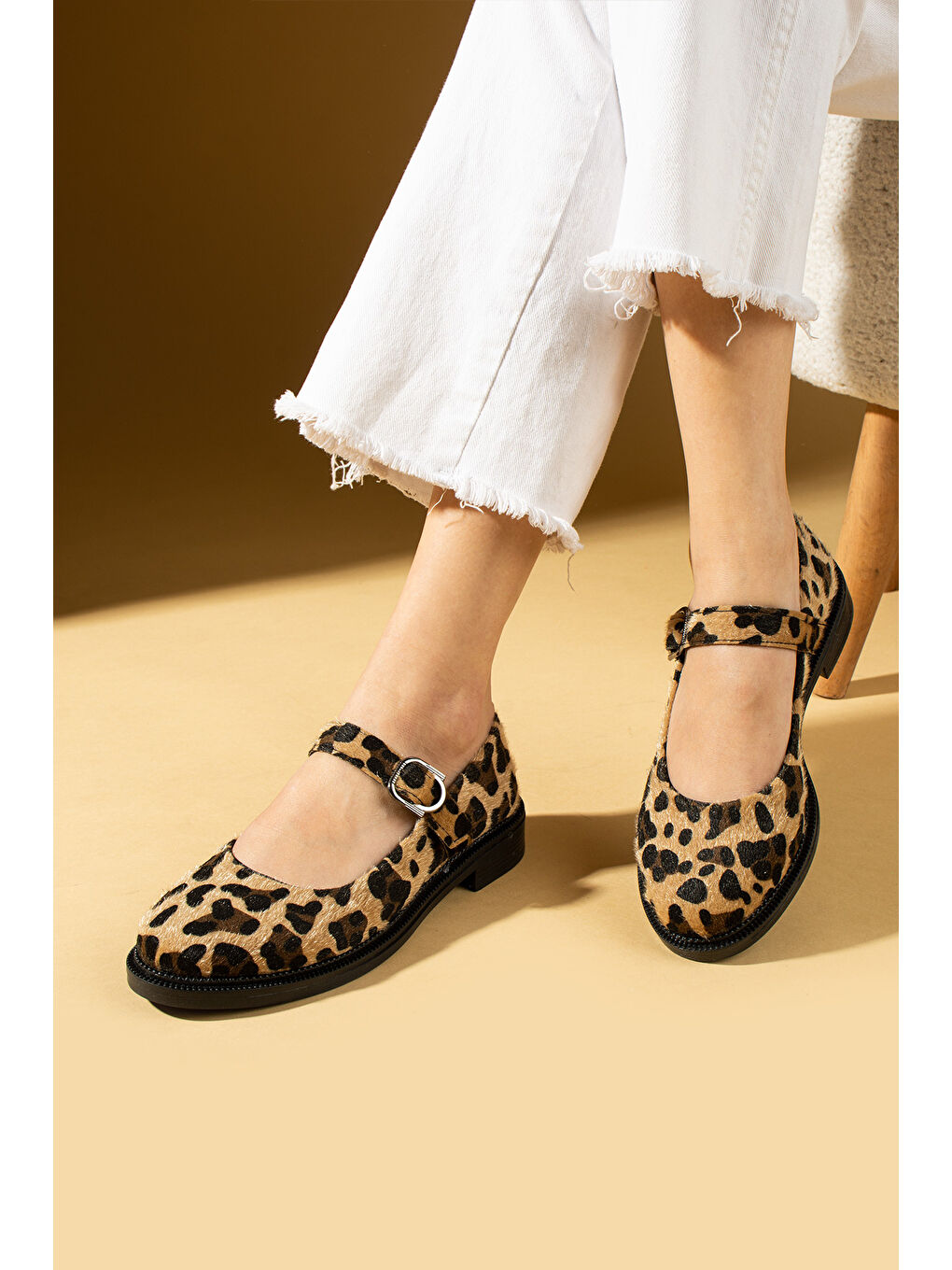 Kahverengi Toka Detaylı Rahat Taban Kadın Laofer Ayakkabı 59-4949-24Leopar-1