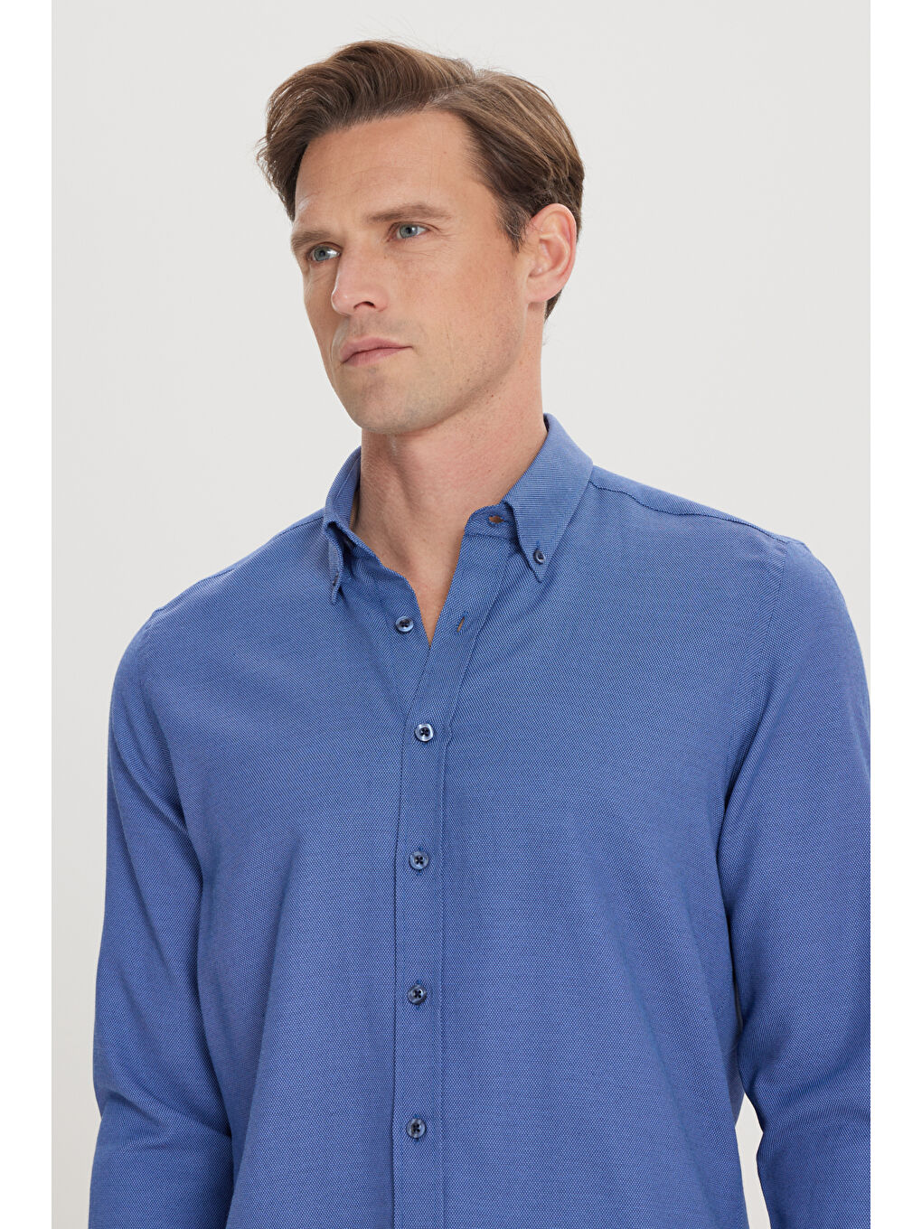 Erkek Mavi Slim Fit Dar Kesim %100 Pamuk Düğmeli Yaka Oxford Gömlek-4