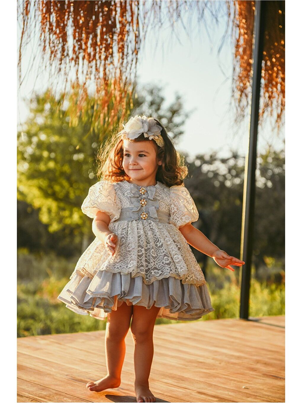 Gri Dantel İşlemeli Prenses Model Kabarık Kız Çocuk Elbisesi_M2405-2