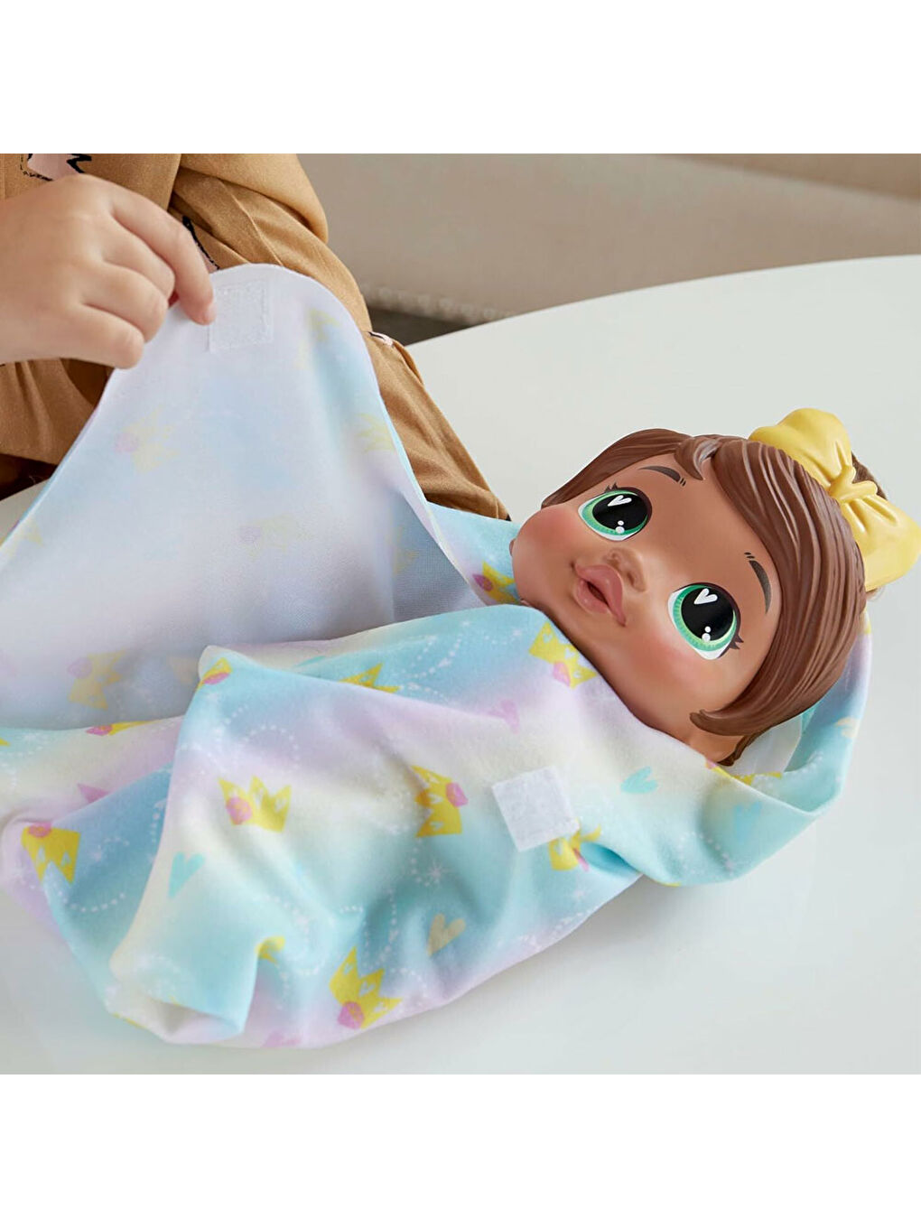 Baby Alive Renksiz Bebeğimle Şampuan Eğlencesi Esmer F9120 - 1