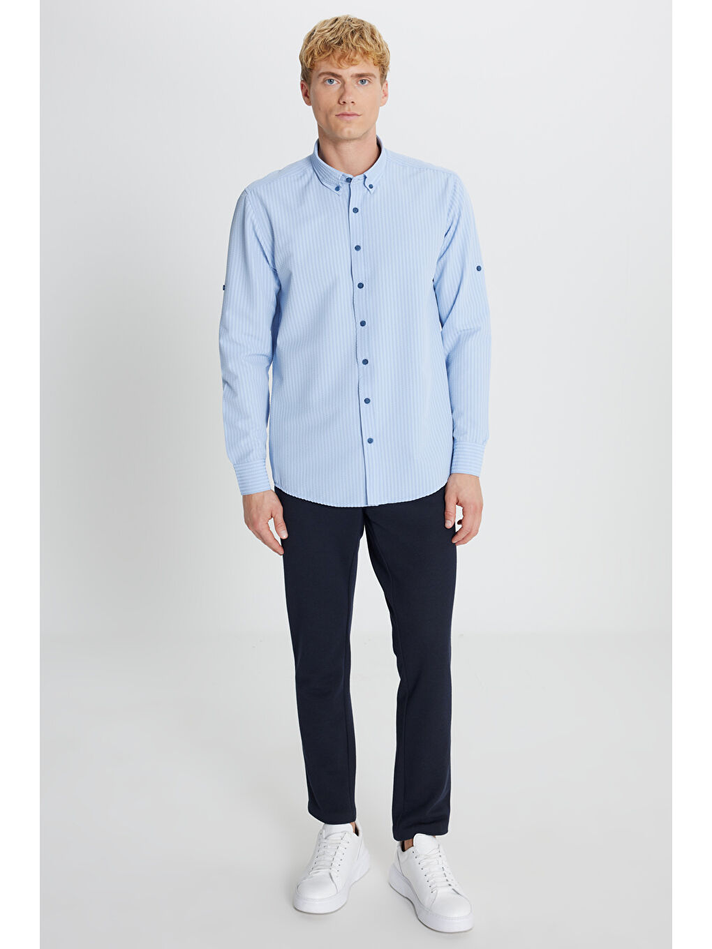 Erkek Lacivert Tailored Slim Fit Dar Kesim Düğmeli Yaka Gofre Desenli Gömlek-1