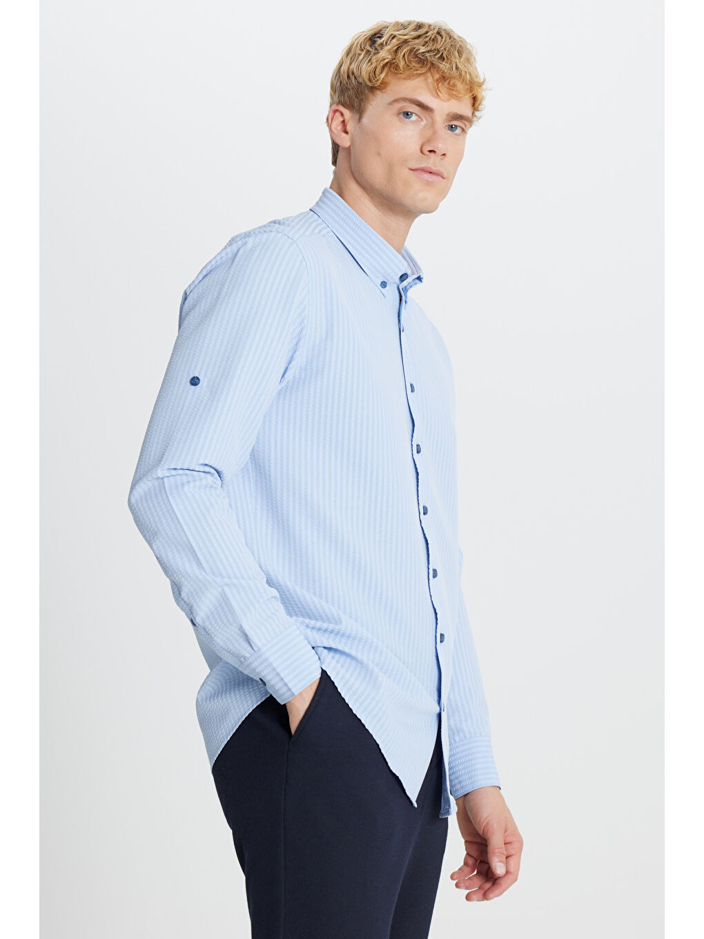 Erkek Lacivert Tailored Slim Fit Dar Kesim Düğmeli Yaka Gofre Desenli Gömlek-2