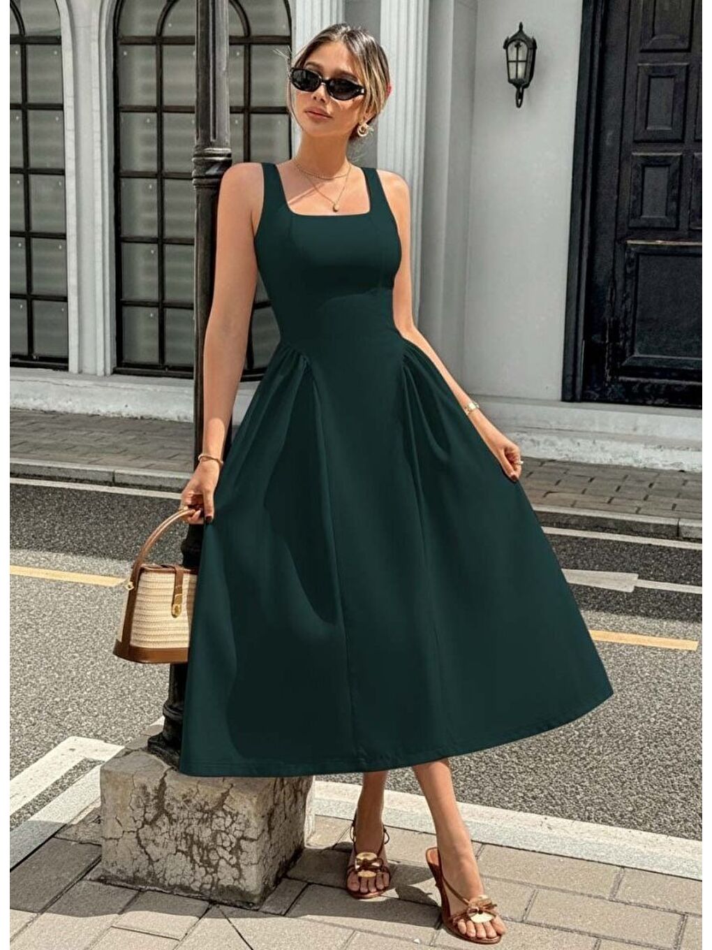 Yeşil Kadın Askılı Kare Yakalı Uzun Ithal Krep Elbise