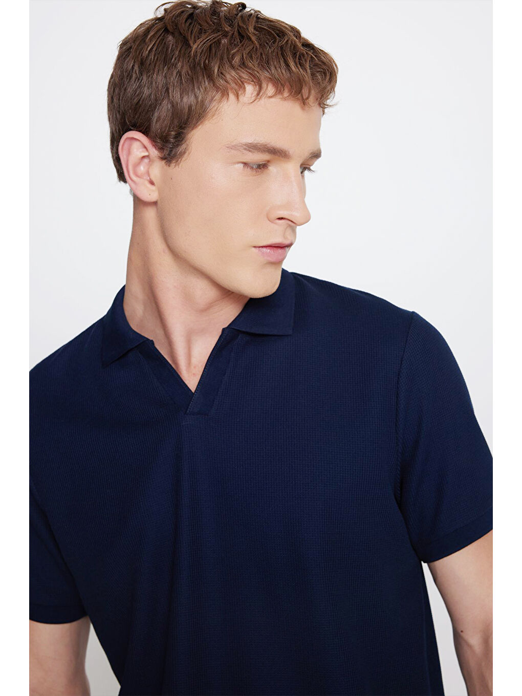 Erkek Lacivert Slim Fit Dar Kesim Polo Yaka Jakarlı Esnek Tişört-3