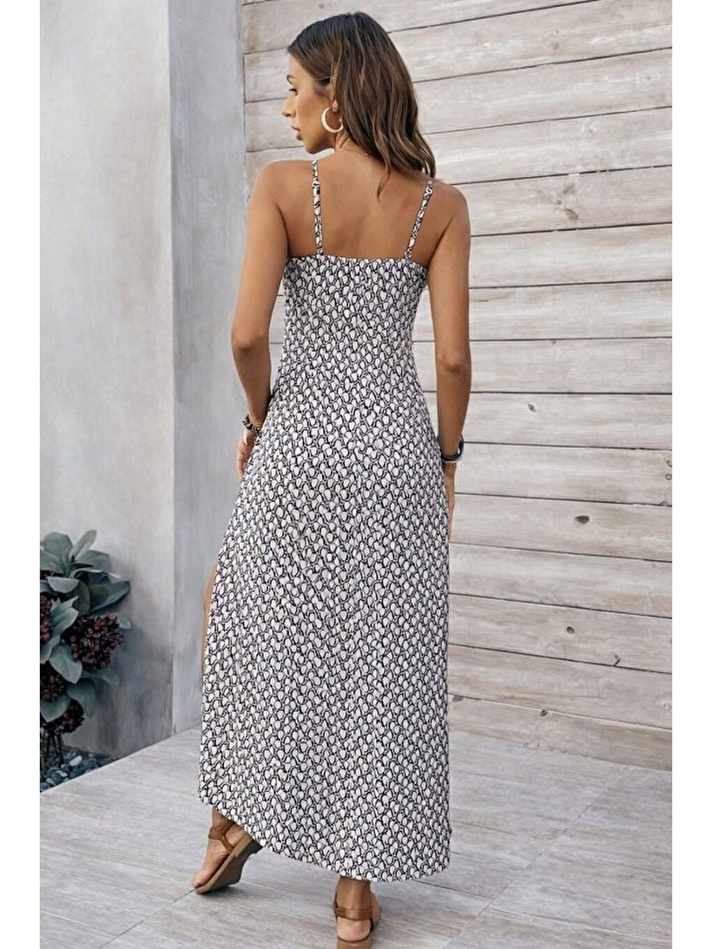 Beyaz Kadın Ip Askılı V Yakalı Yırtmaçlı Uzun Süprem Elbise-2