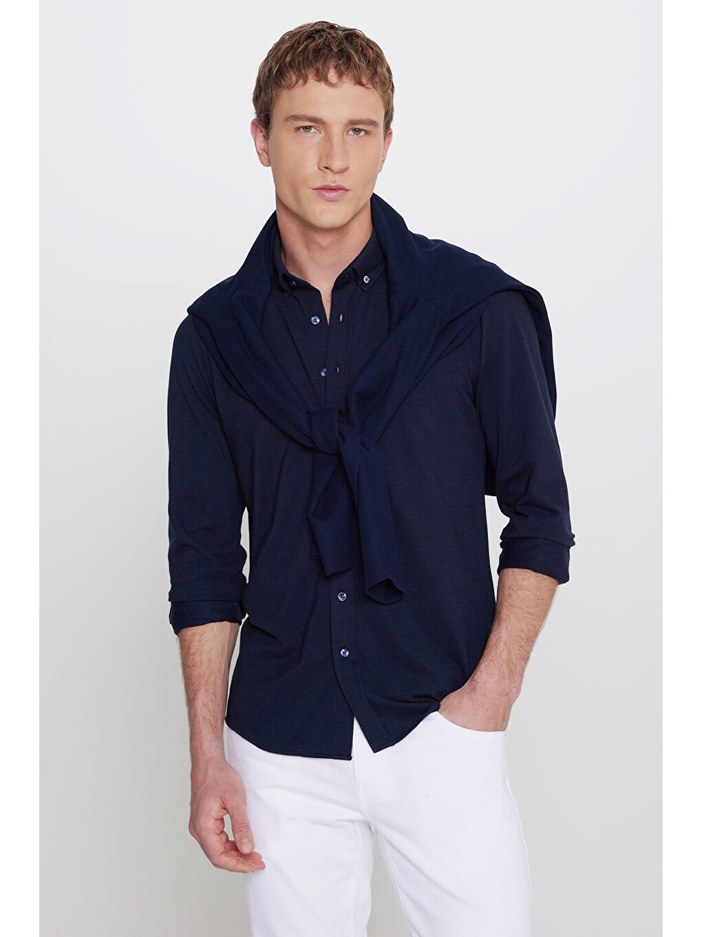 Erkek Lacivert 360 Her Yöne Esneyen Pamuklu Tailored Slim Fit Dar Kesim Düğmeli Yaka Örme Gömlek
