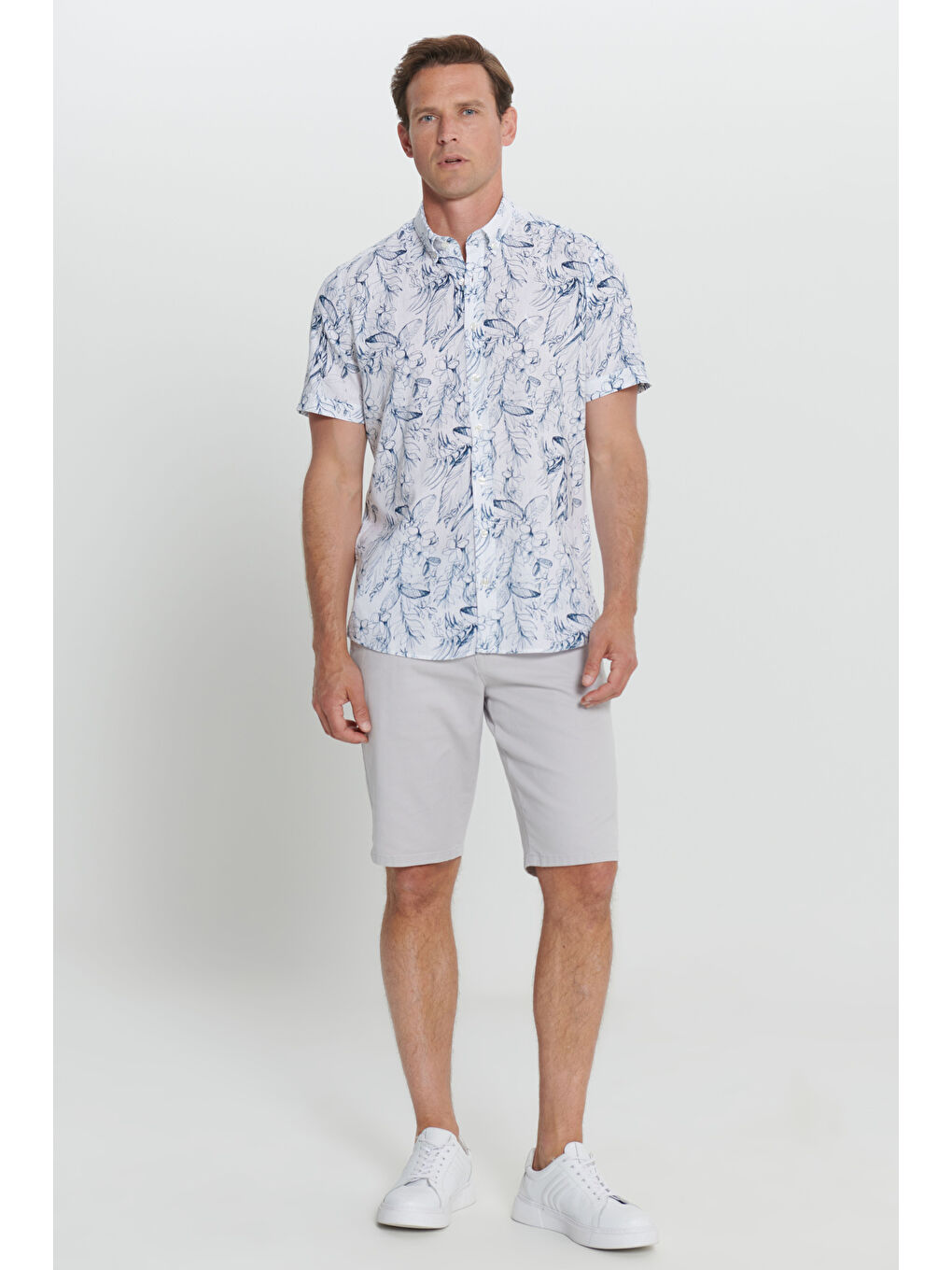 Erkek Beyaz-Lacivert Slim Fit Dar Kesim Düğmeli Yaka Keten Çizgili Gömlek-1