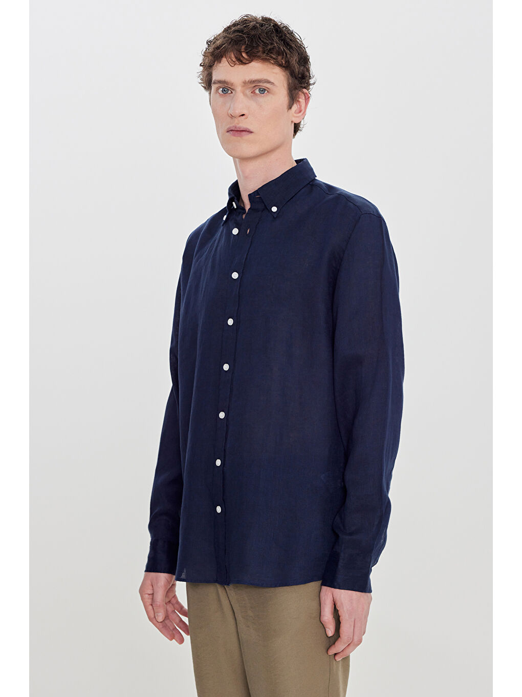 Erkek Lacivert Comfort Fit Rahat Kesim Düğmeli Yaka Gömlek-2