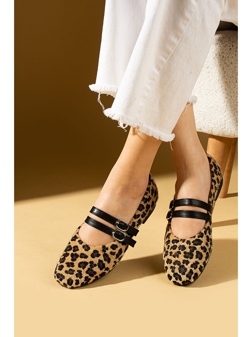 Kahverengi Leopar Desenli Çift Tokalı Rahat Taban Kadın Babet 57-48-25Leopar-1