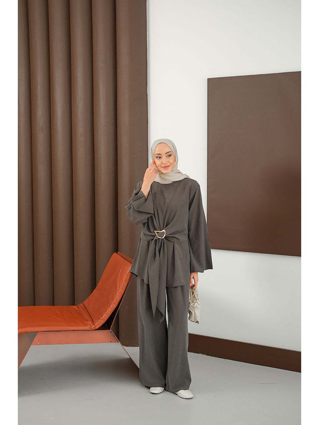 Kadın Gold Kemer Detay Takım Gri-2