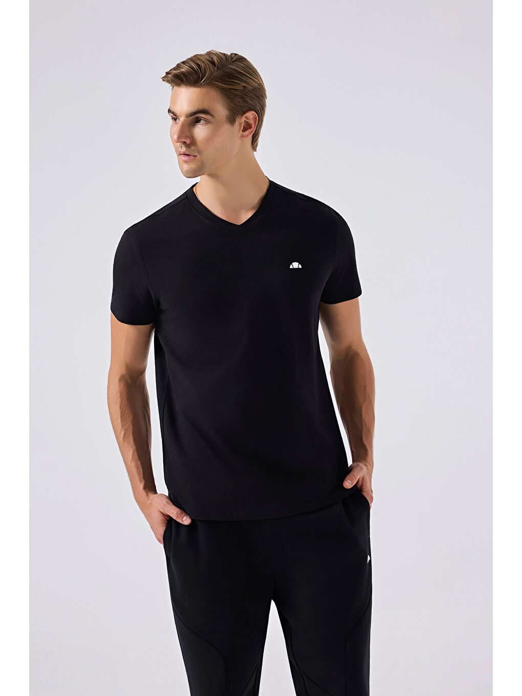 Siyah Pamuklu Regular Fit V Yaka T Shirt 6SM5049-BK-2
