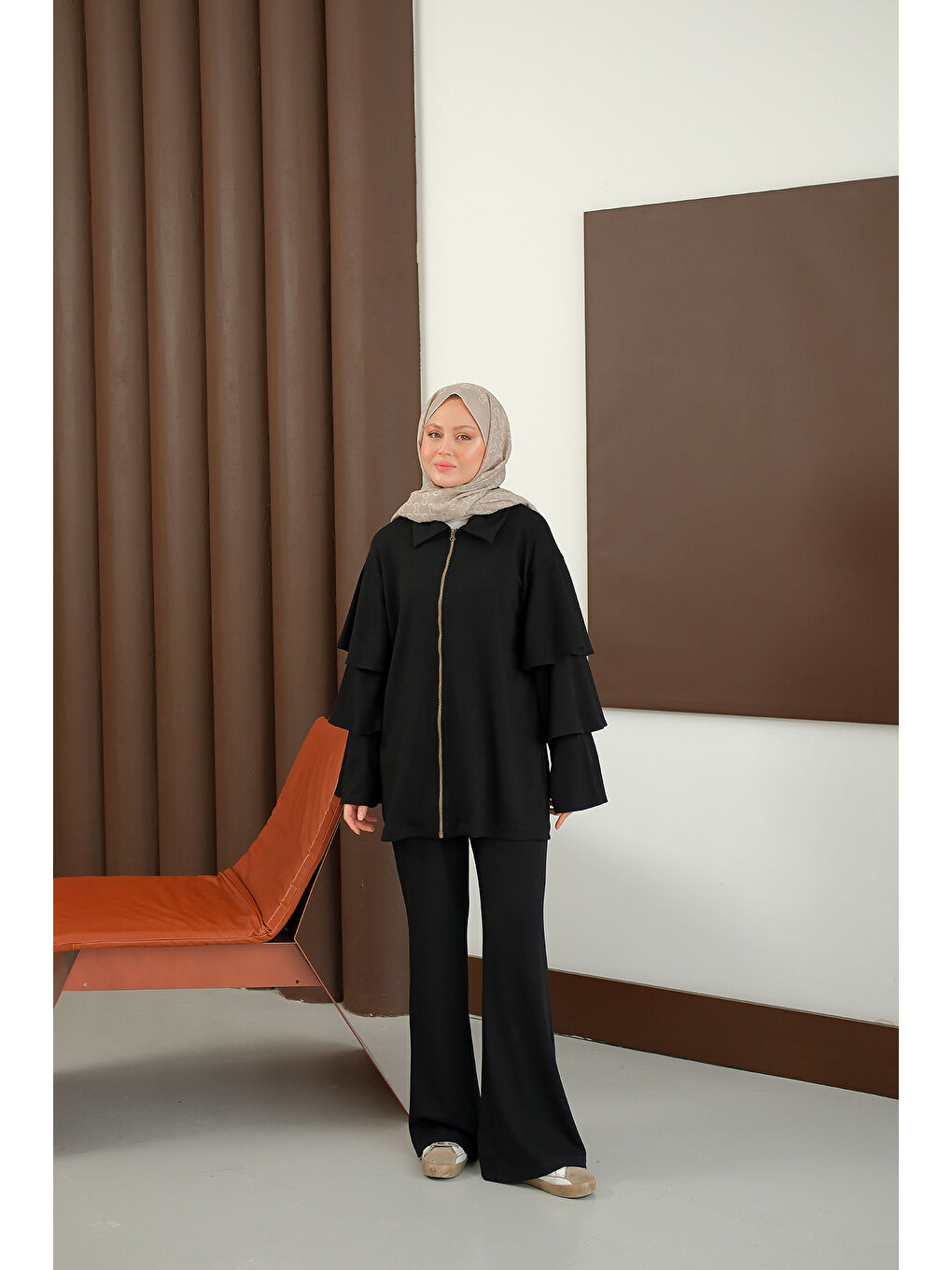 Kadın Kolları Fırfır Detay Takım Siyah