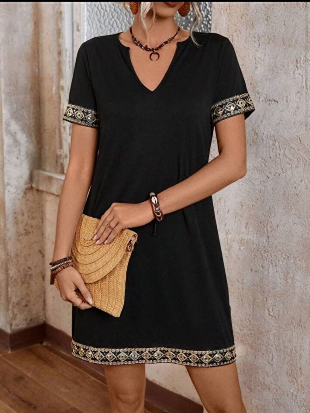 Siyah Şerit Detay V Yaka Yandan Cepli Viskon Elbise-1