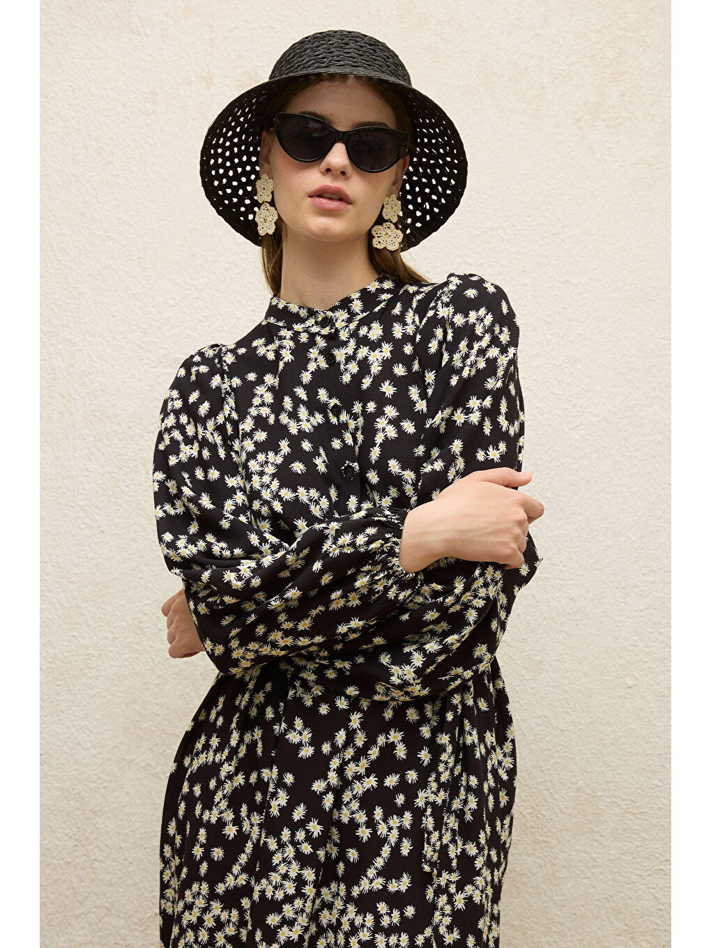 Beyaz Viskon Balon Kol Elbise Papatya-3