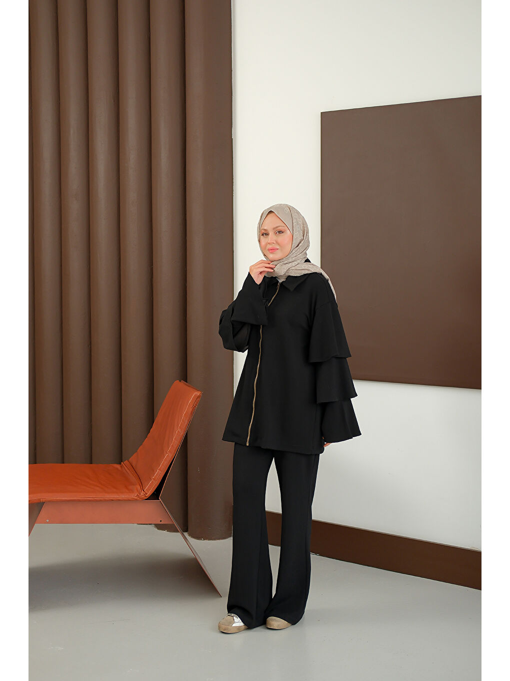 Kadın Kolları Fırfır Detay Takım Siyah-1