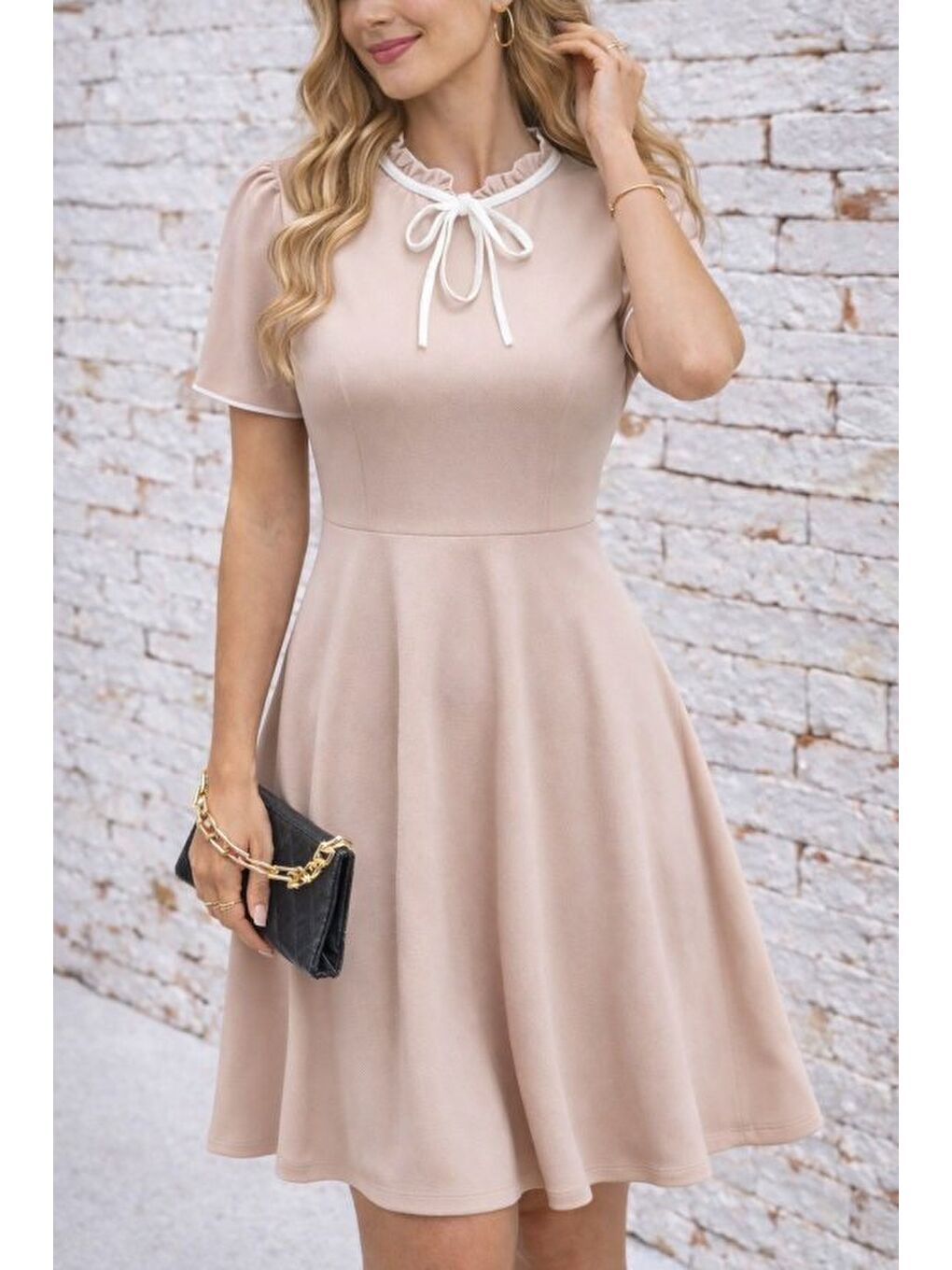 Bej Kadın Kısa Kollu Yakadan Bağcıklı Ve Fırfırlı Midi Janjan Krep Elbise-2